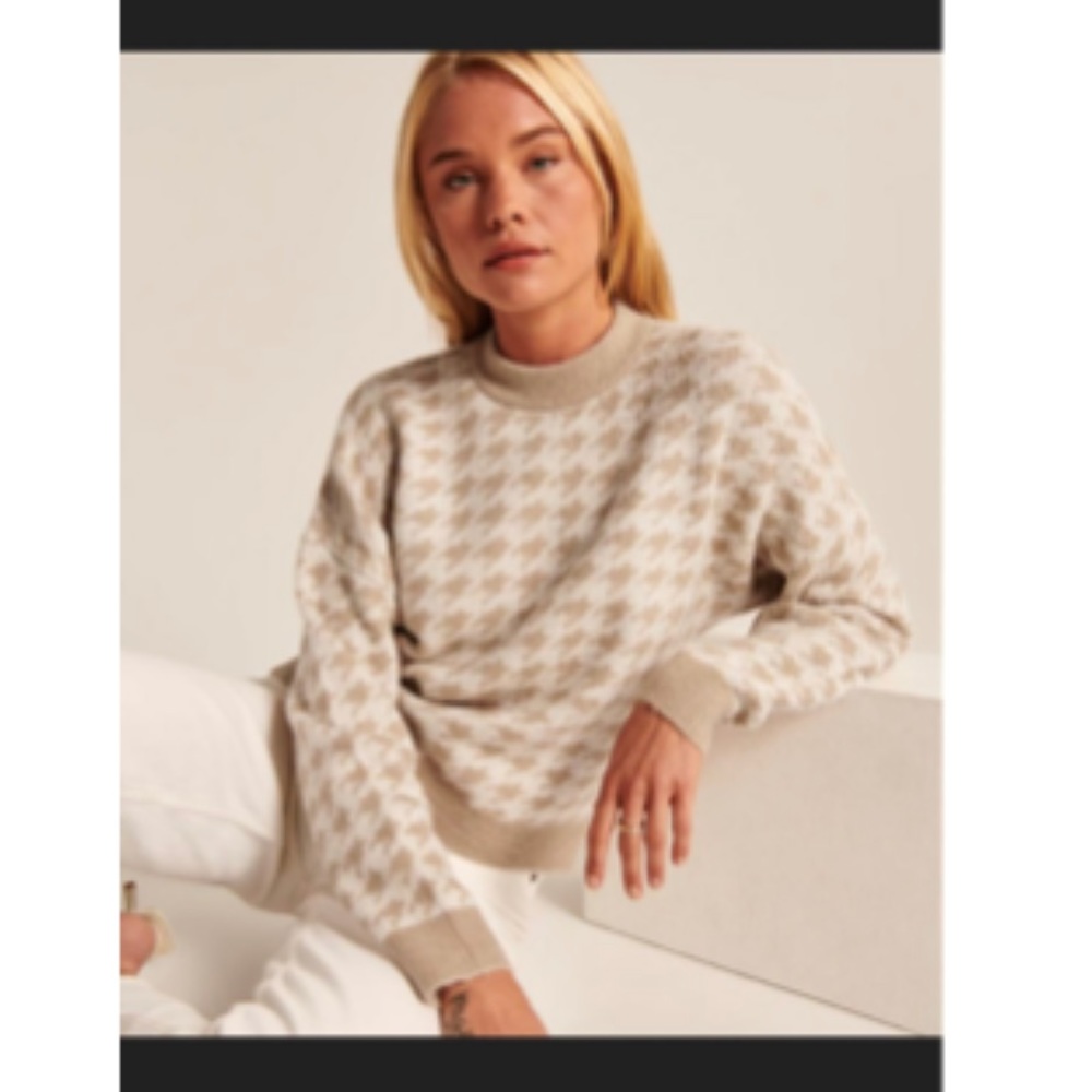 Abercrombie houndstooth sweater in brown